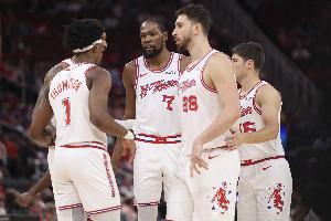 小贾巴里：下赛季我们肯定会更强 大家大了一岁显然会更成熟